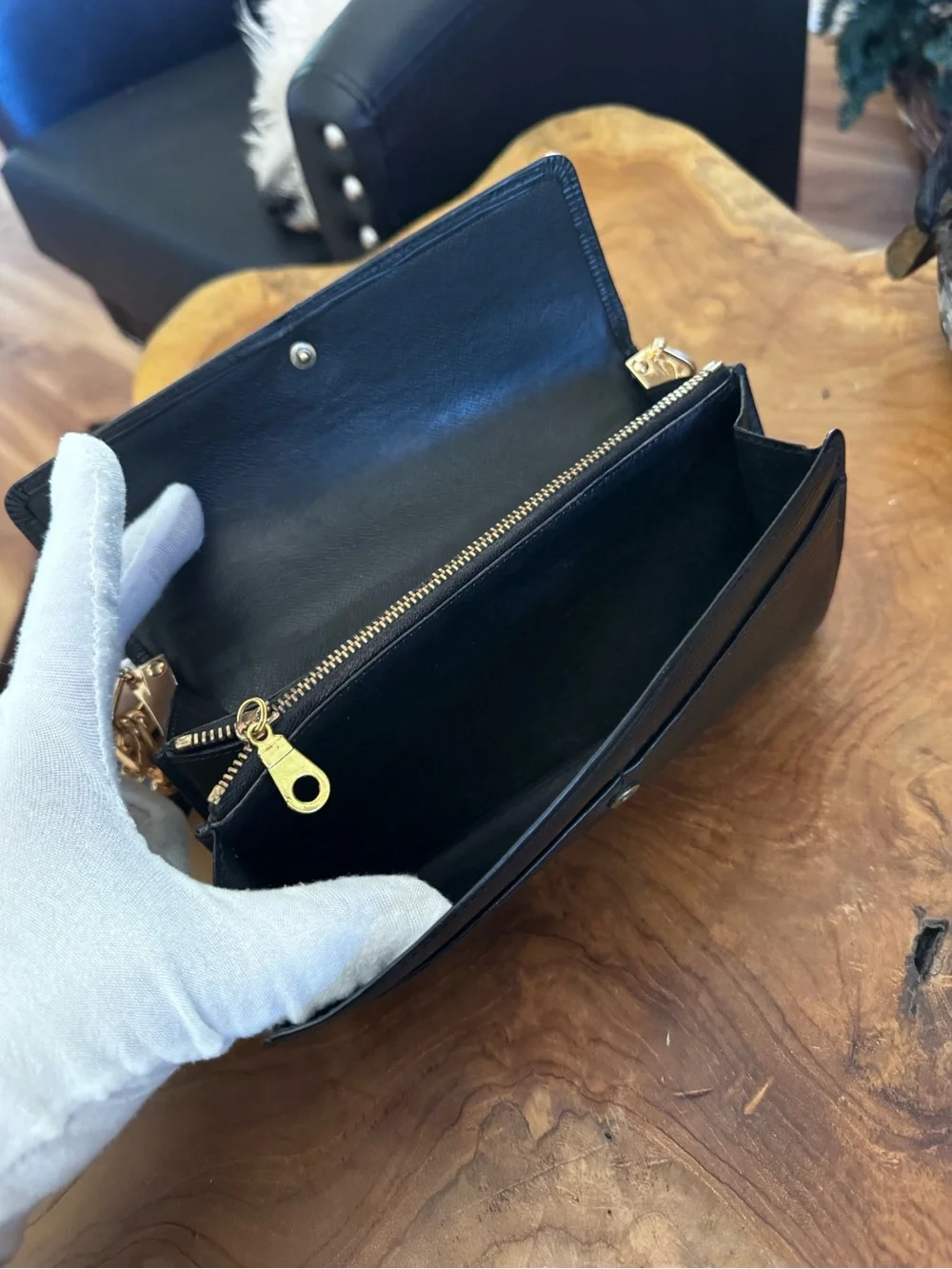 Louis Vuitton serial number